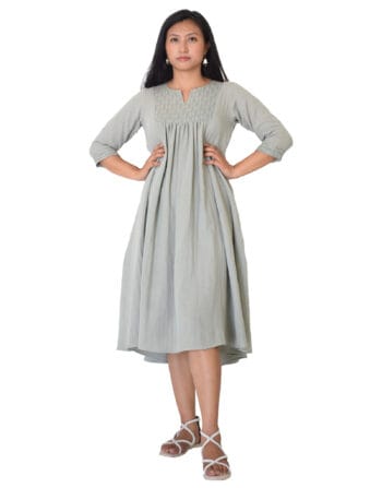 Kurta dress with front pleats